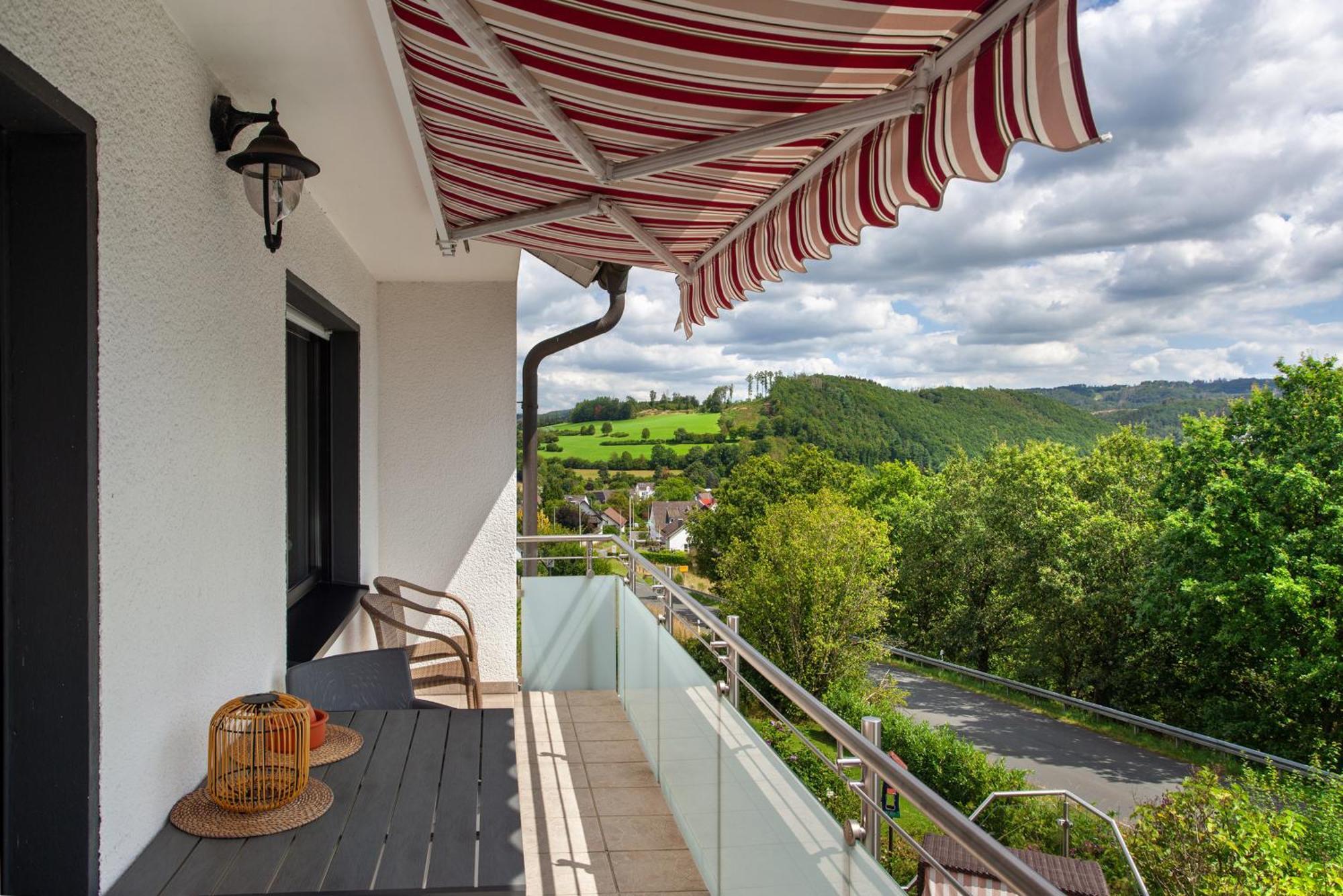 Ferienwohnung Lux Плетенберг Екстериор снимка